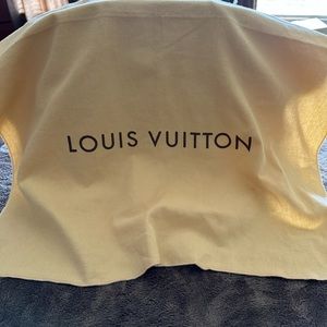 AUTHENTIC LOUIS VUITTON TOTE BAG